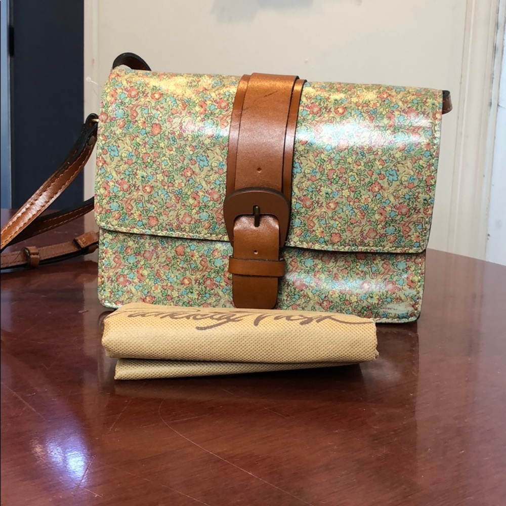 Patricia Nash Lanza C/B Coral Bouquet